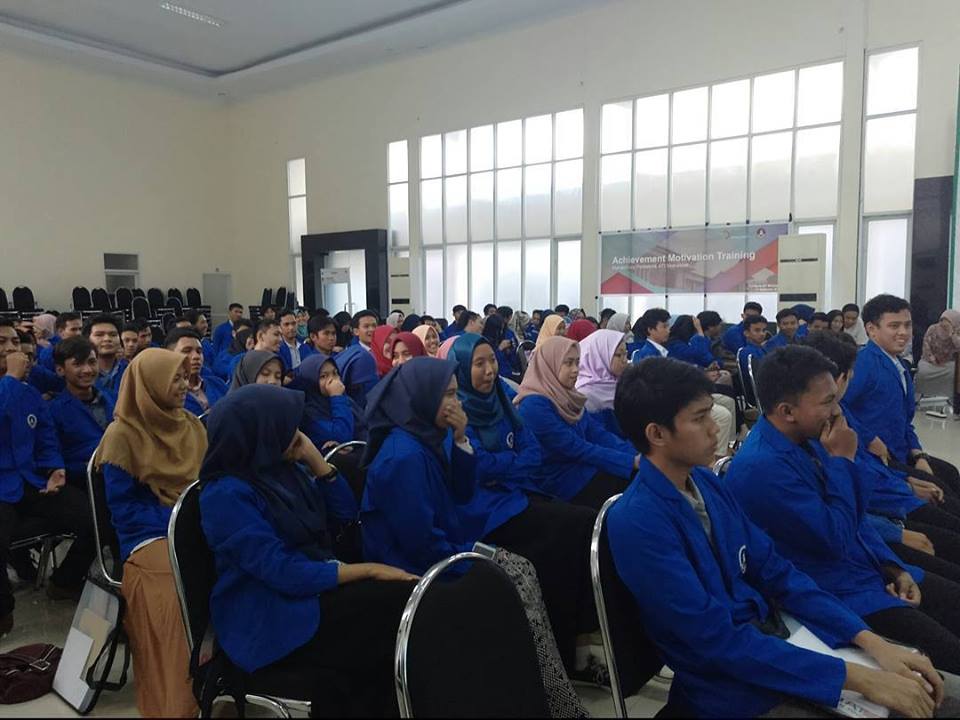 Meningkatkan Motivasi Mahasiswa, Politeknik ATI Makassar Gelar AMT