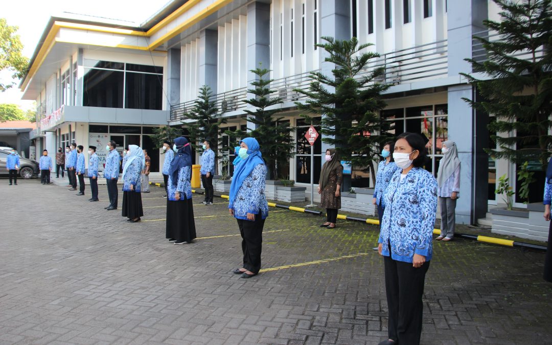 Politeknik ATI Makassar Rutinkan Apel Pagi Bagi Pegawai