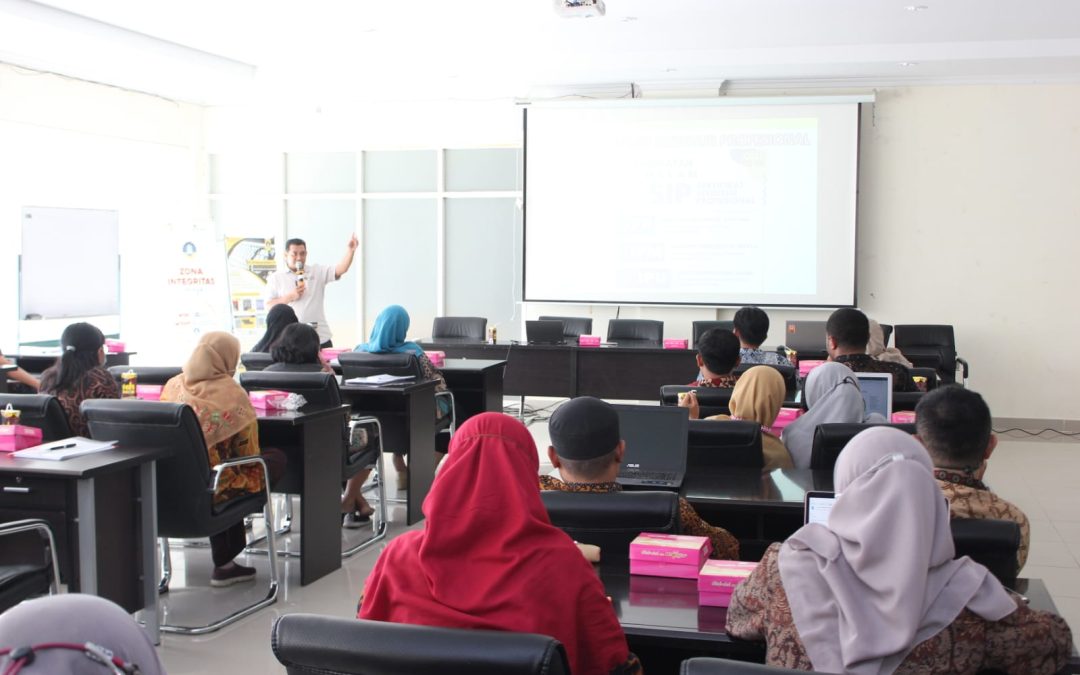 Politeknik ATI Makassar Dorong Dosen Ikuti Sertifikasi Insinyur Profesional