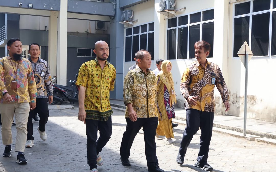 Kunjungan Menperin M. Sarmuji di Politeknik ATI Makassar